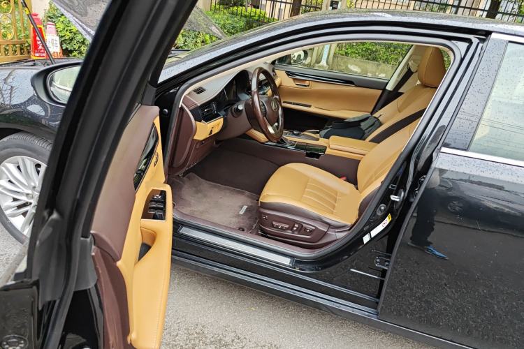Used Lexus ES 2015 200 Elite Edition Driver Seat