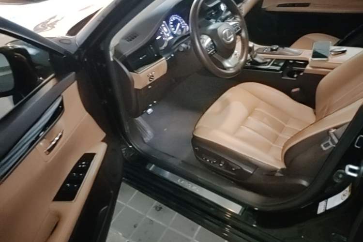 Used Lexus ES 2015 200 Elite Edition Driver Seat