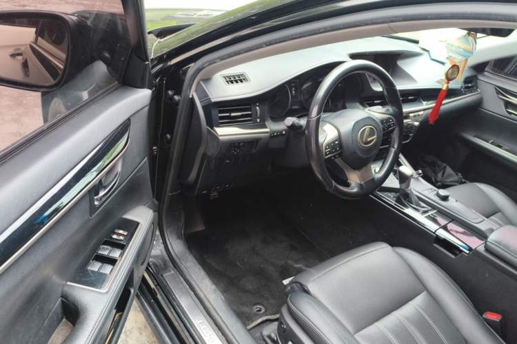 Used Lexus ES 2015 200 Elite Edition Driver Seat