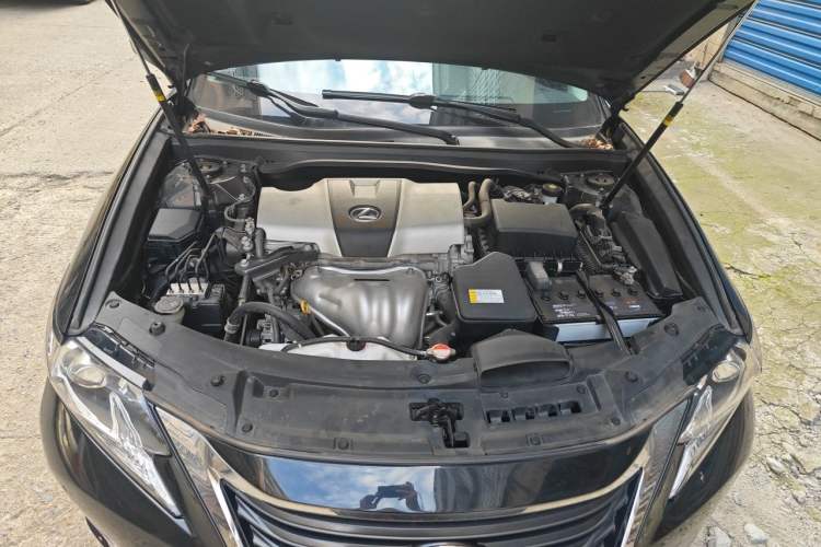 Used Lexus ES 2015 200 Elite Edition Engine Bay