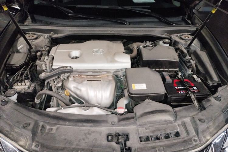 Used Lexus ES 2015 250 Elegant Edition Engine Bay