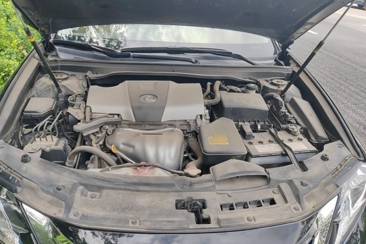 Used Lexus ES 2015 200 Comfort Edition Engine Bay