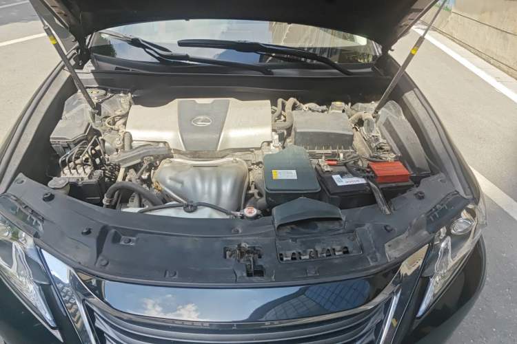 Used Lexus ES 2015 200 Elite Edition Engine Bay