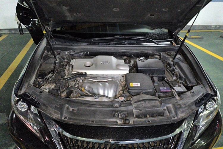 Used Lexus ES 2015 250 Elegant Edition Engine Bay