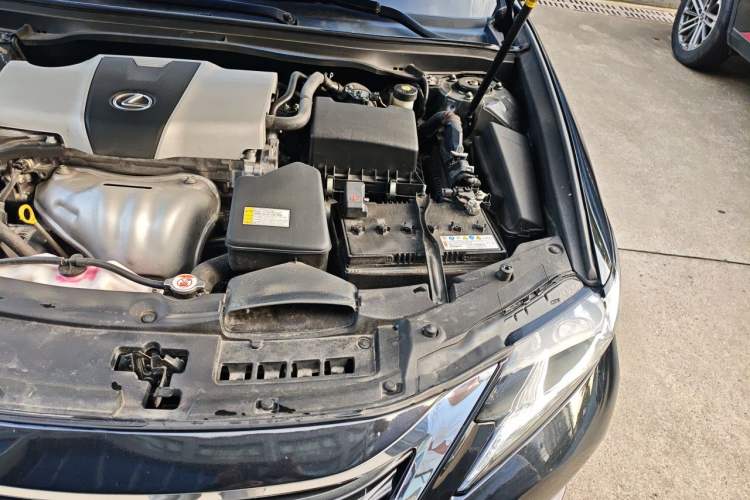 Used Lexus ES 2015 200 Elite Edition Engine Bay Left