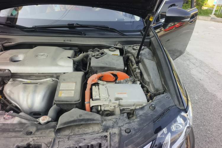 Used Lexus ES 2015 300h Comfort Edition Engine Bay Left