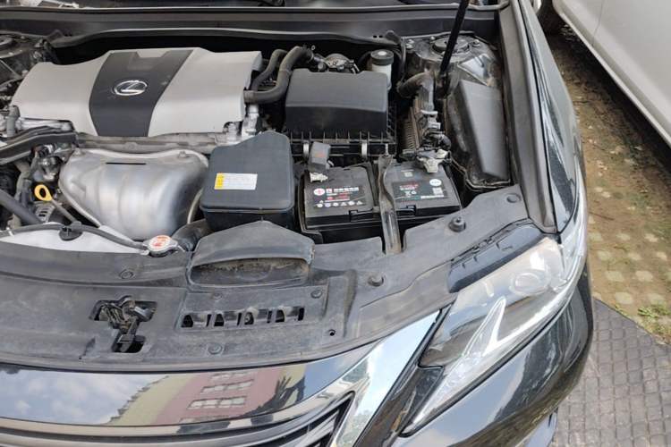 Used Lexus ES 2015 200 Elite Edition Engine Bay Left