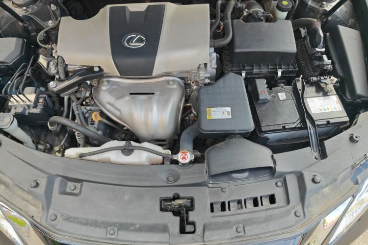 Used Lexus ES 2015 200 Comfort Edition Engine Bay
