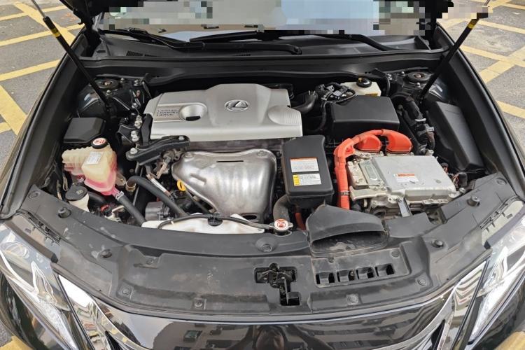 Used Lexus ES 2015 300h Comfort Edition Engine Bay