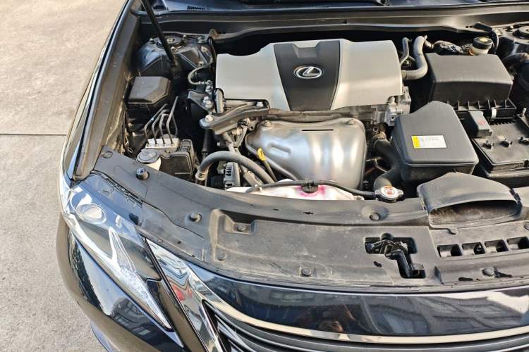 Used Lexus ES 2015 200 Elite Edition Engine Bay Right