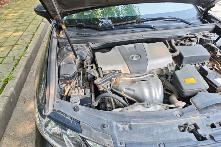 Used Lexus ES 2015 200 Comfort Edition Engine Bay Right
