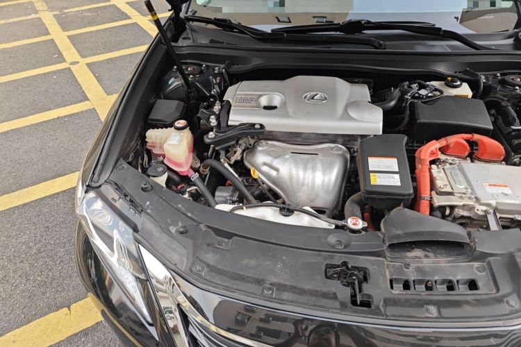 Used Lexus ES 2015 300h Comfort Edition Engine Bay Right