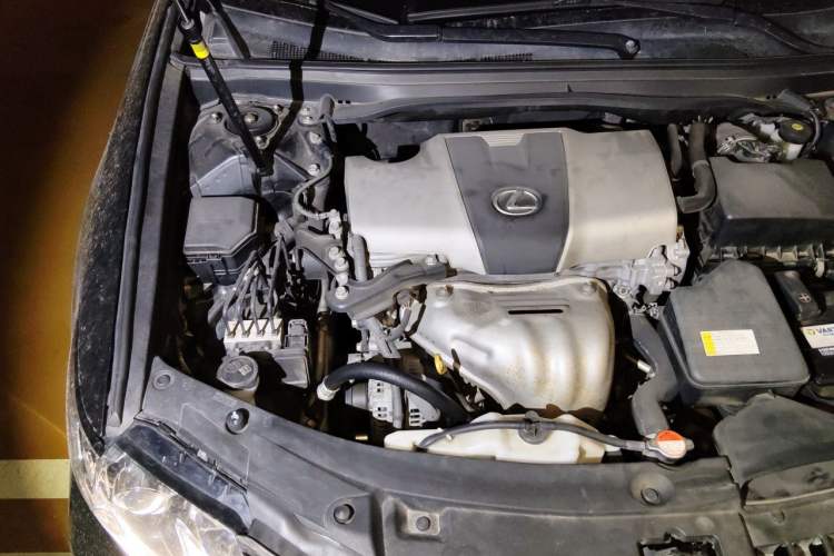 Used Lexus ES 2015 200 Elite Edition Engine Bay Right