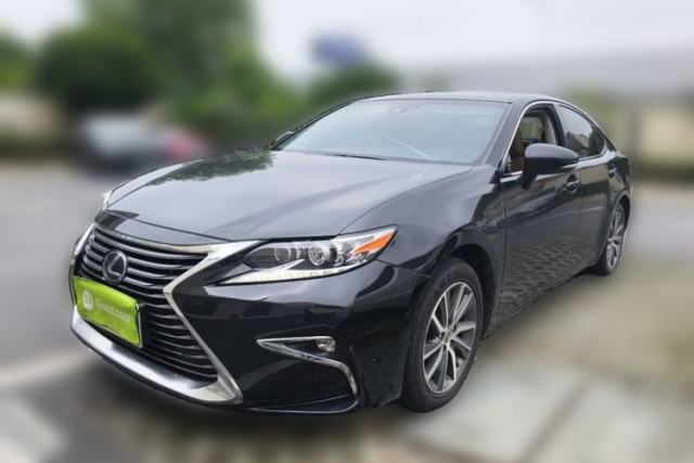Used Lexus ES 2015 300h Luxury Edition