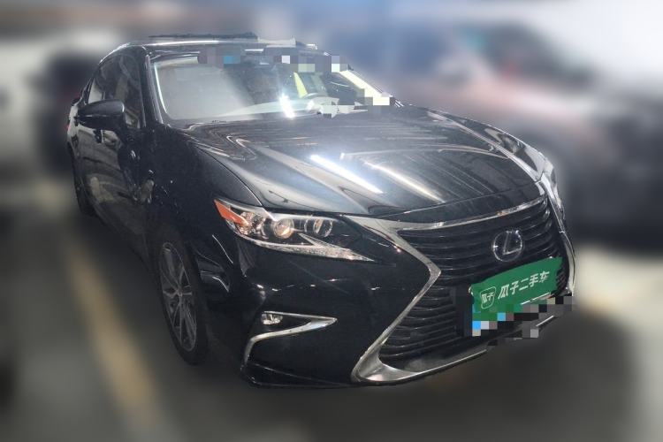 Used Lexus ES 2015 300h Luxury Edition Exterior 2