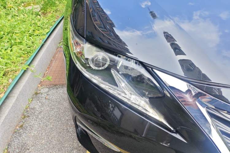 Used Lexus ES 2015 300h Comfort Edition Exterior 6
