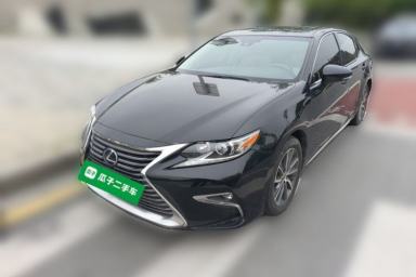 Used Lexus ES 2015 300h Comfort Edition