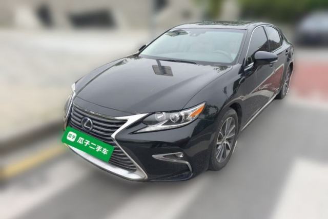 Used Lexus ES 2015 300h Comfort Edition