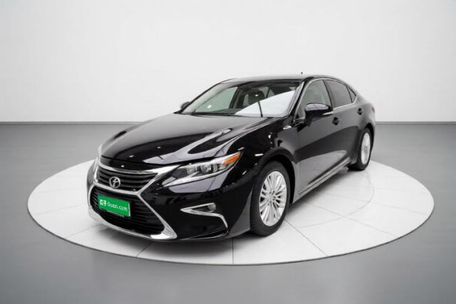 Ojetý Lexus ES 2015 200 Elite Edition
