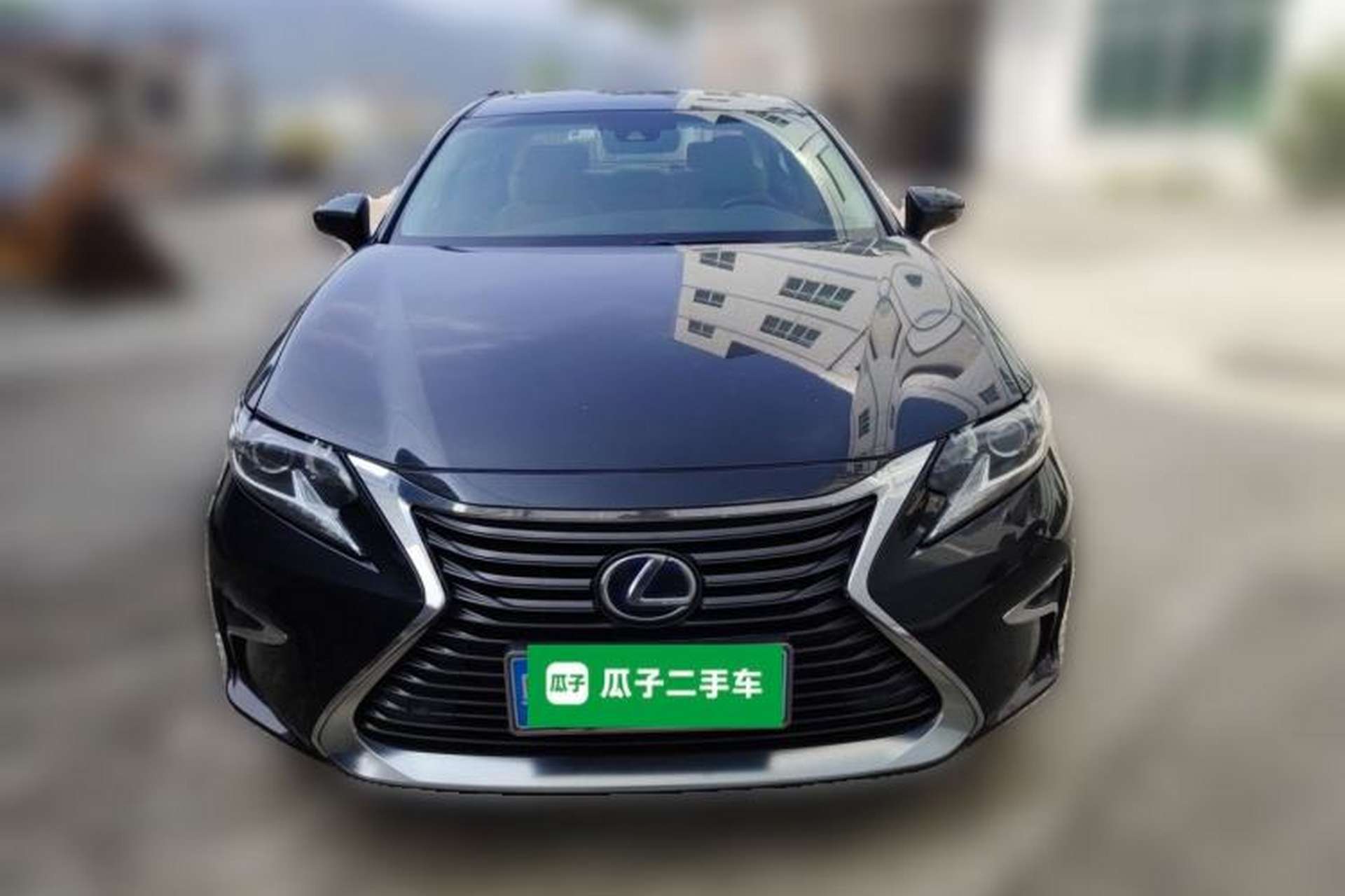 Used Lexus ES 2015 300h Comfort Edition Front