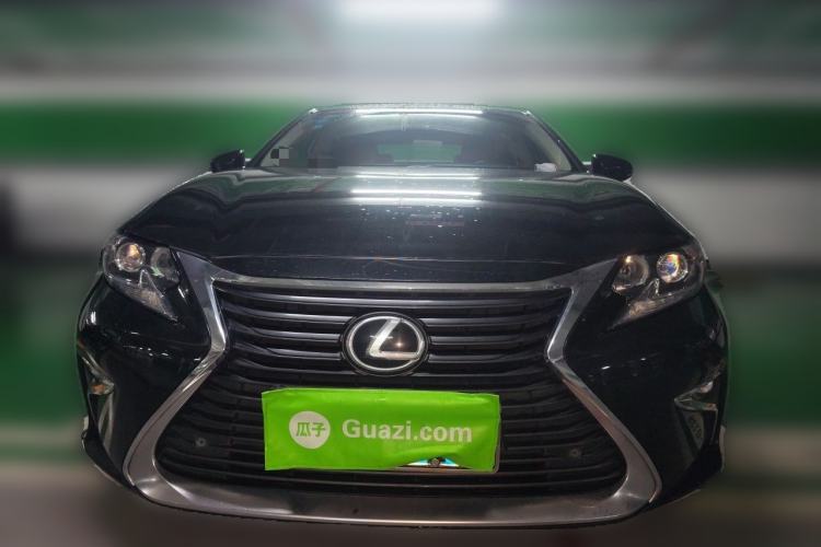 Used Lexus ES 2015 250 Elegant Edition Front