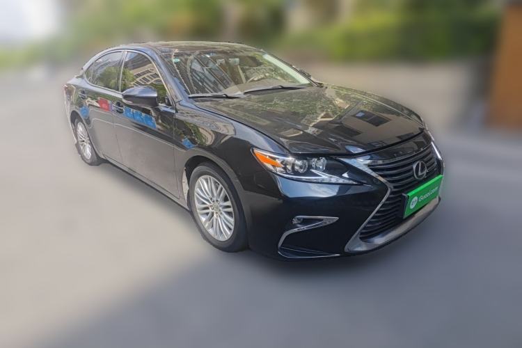 Used Lexus ES 2015 200 Elite Edition Front Right 45 Deg