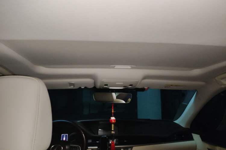 Used Lexus ES 2015 300h Comfort Edition Headliner