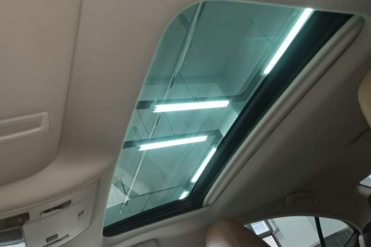 Used Lexus ES 2015 300h Comfort Edition Headliner