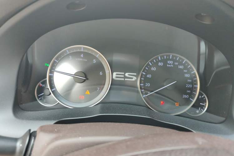 Used Lexus ES 2015 200 Elite Edition Instrument Cluster