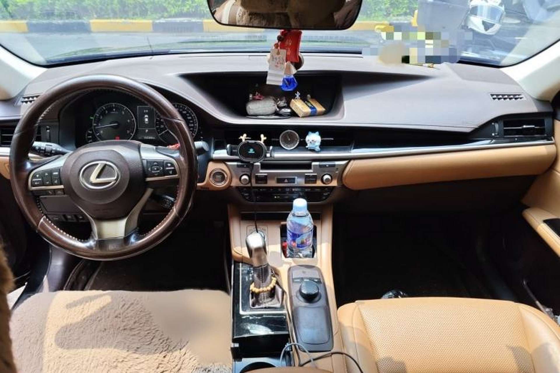 Used Lexus ES 2015 200 Elite Edition Interior 2