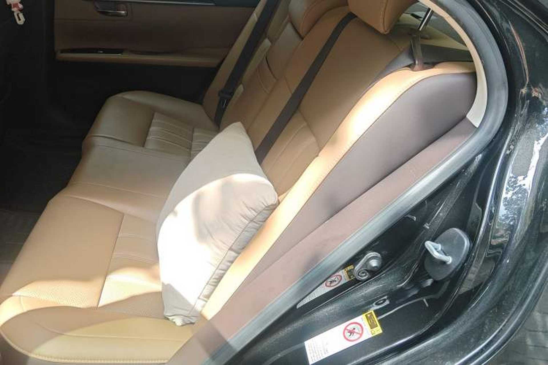 Used Lexus ES 2015 200 Elite Edition Interior 4