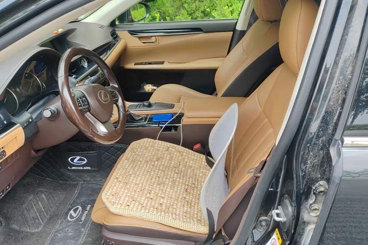 Used Lexus ES 2015 200 Comfort Edition Left Front Seat