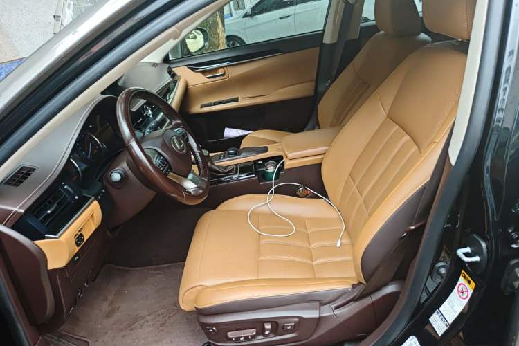Used Lexus ES 2015 200 Elite Edition Left Front Seat