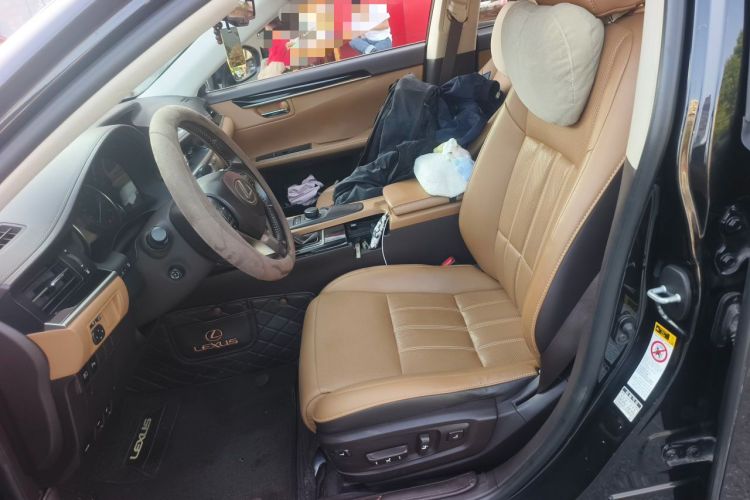 Used Lexus ES 2015 300h Comfort Edition Left Front Seat