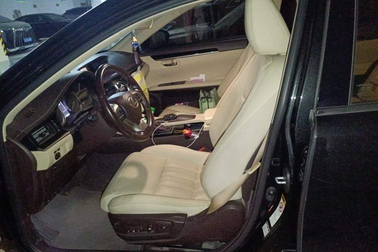 Used Lexus ES 2015 200 Elite Edition Left Front Seat
