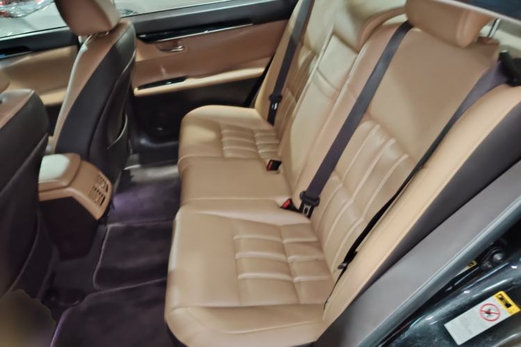 Used Lexus ES 2015 200 Elite Edition Left Rear Seat