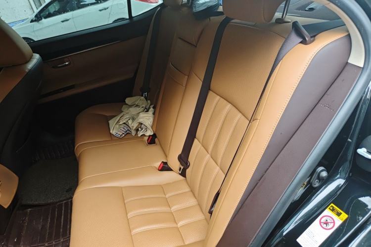 Used Lexus ES 2015 200 Elite Edition Left Rear Seat