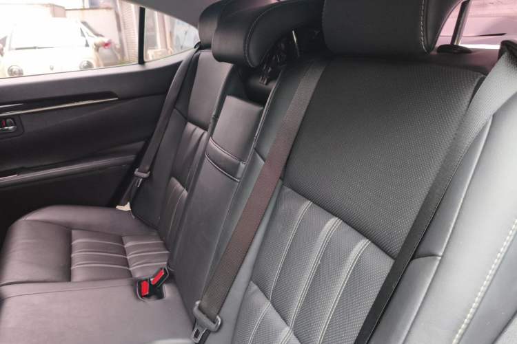 Used Lexus ES 2015 200 Elite Edition Left Rear Seat