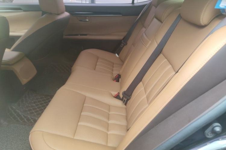 Used Lexus ES 2015 200 Elite Edition Left Rear Seat