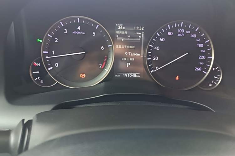 Used Lexus ES 2015 200 Elite Edition Odometer Close Up
