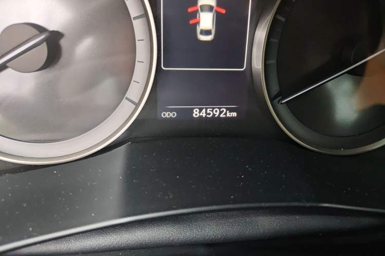 Used Lexus ES 2015 200 Elite Edition Odometer Close Up