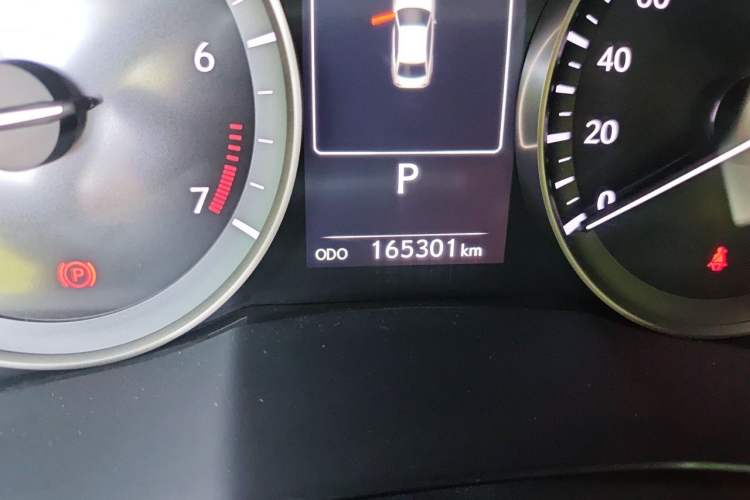Used Lexus ES 2015 200 Comfort Edition Odometer Close Up