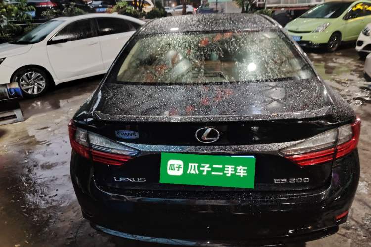 Used Lexus ES 2015 200 Elite Edition Rear