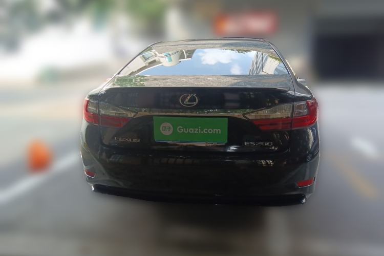 Used Lexus ES 2015 200 Elite Edition Rear