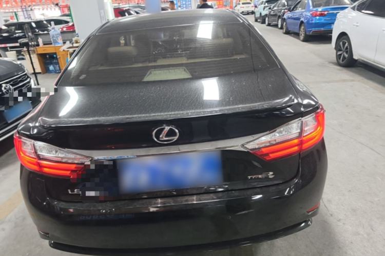 Used Lexus ES 2015 200 Elite Edition Rear