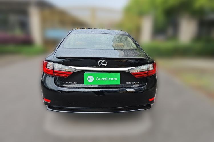 Used Lexus ES 2015 200 Elite Edition Rear