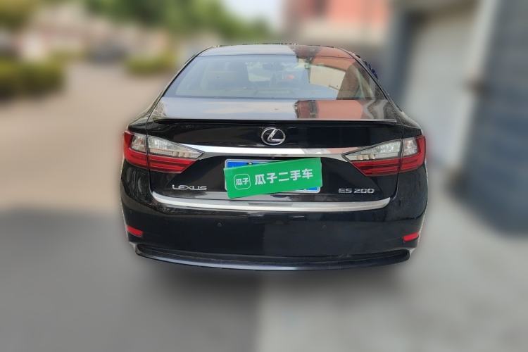 Used Lexus ES 2015 200 Elite Edition Rear