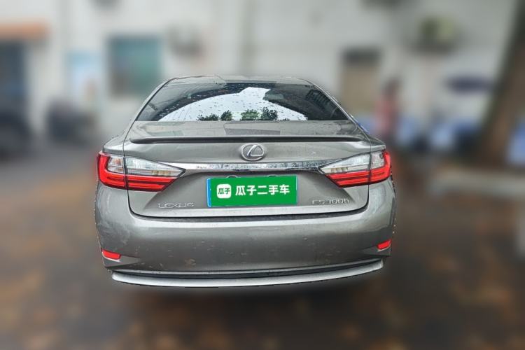 Used Lexus ES 2015 200 Elite Edition Rear