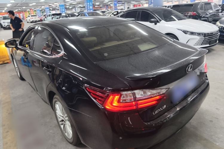 Used Lexus ES 2015 200 Elite Edition Rear Left 45 Deg