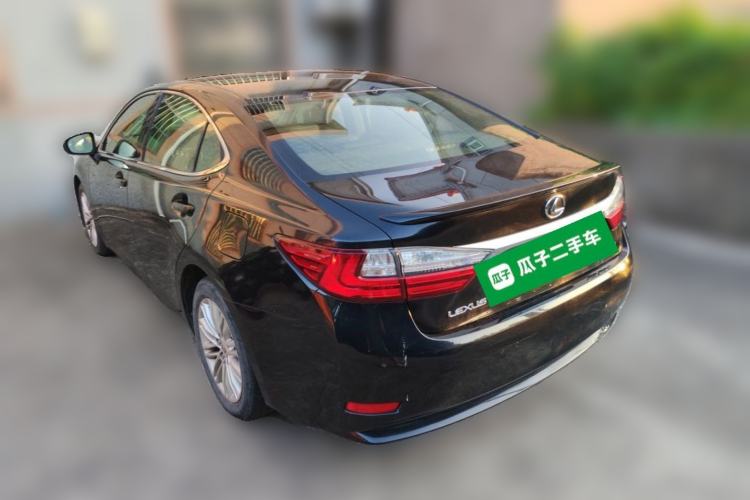 Used Lexus ES 2015 200 Elite Edition Rear Left 45 Deg